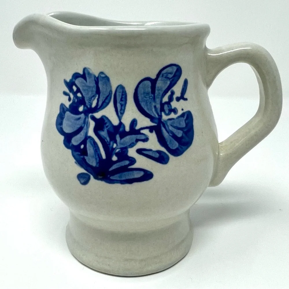 Pfaltzgraff Yorktowne Stoneware Creamer Handled Pitcher